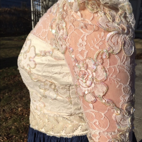 Cinderella ball gown - Picture 4 of 8